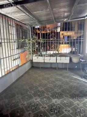 Bán nhà phố Tân Mai-hồ Đền Lừ, 47m2 x 2 tầng đẹp, ở ngay. Ô tô cách 10m. Giá 3,05 tỷ