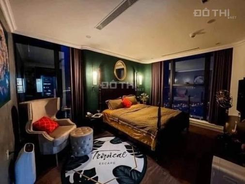 Bán gấp liền kề 6A lô góc Làng Việt Kiều Châu Âu view chung cư 104m 14 tỷ