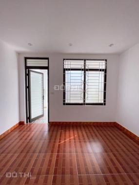 Bán nhà ngõ ven hồ Đền Lừ-Hoàng Mai, 45m2 x 5T, đẹp, ô tô gần, 20m ra phố. Giá 4,75 tỷ