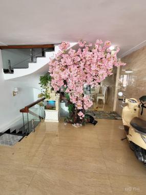 BÁN NHÀ 5 TẦNG DỐC NGHĨA ĐỊA ĐẠO,P.TRẦN HƯNG ĐẠO. DT:54.7M2,MT:5M