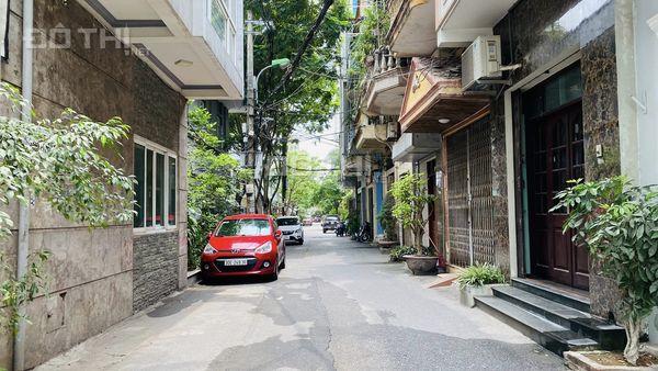 Bán nhà Cầu Giấy, ôtô tránh, kinh doanh tuyệt vời, 63m2, nhỉnh 12 tỷ