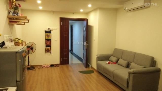 Central Field Trung Kính, Phố Trung Kính, 2PN 2VS Full 67m2 giá 14tr LH : 0343359855