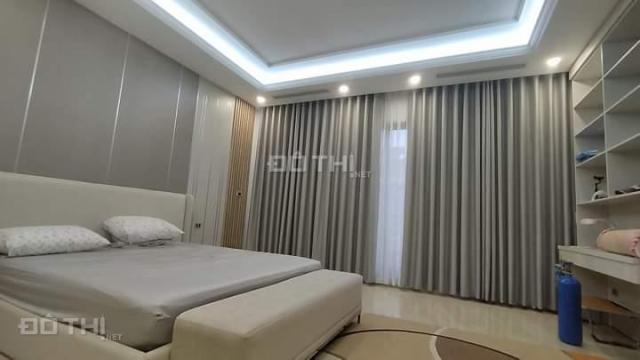 Cần bán nhà 55m2 thang máy gara ôtô phố lạc long quân ngõ thông võ chí công