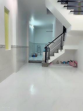 8,5tr/tháng- 3PN- Nguyên căn Phạm Thế Hiển P6 Q8,  gần trường TH Phan Đăng Lưu, nhà sơn mới ở liền