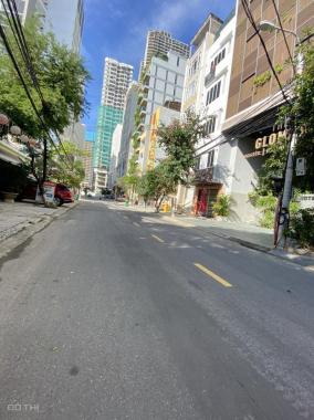 Bán nhà nghỉ MT Dương Vân Nga, 100m2 x 4 tầng, 12 phòng, thu nhập đều, Sơn Trà