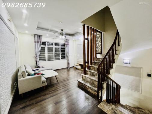 Bán nhà 38m 4T Cầu Am, Vạn Phúc, Phố Lụa Hà Đông chỉ nhỉnh 3,7 tỷ thương lượng
