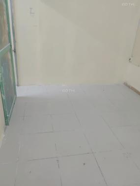 ❤❤cho thuê nhà nguyên căn - HXH 49 phạm Hữu Lầu Q 7- Dt 5x10 - 2pn - Giá rẻ 4.5triệu