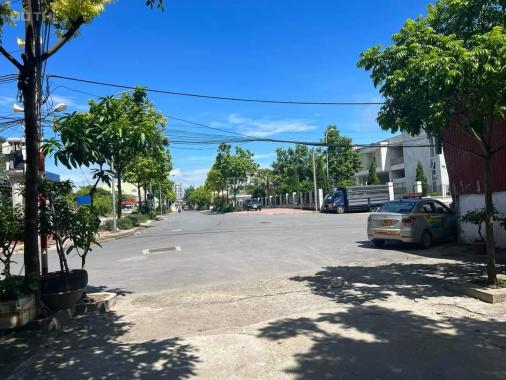 Nhà Long Biên, thiết kế đẹp, nội thất VIP, oto tránh đỗ, rẻ bằng giá bán đất