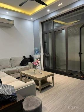 Nhà Long Biên, thiết kế đẹp, nội thất VIP, oto tránh đỗ, rẻ bằng giá bán đất