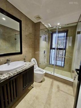 Nhà Long Biên, thiết kế đẹp, nội thất VIP, oto tránh đỗ, rẻ bằng giá bán đất