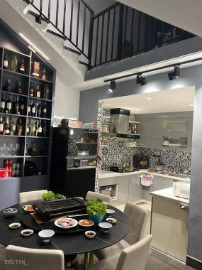 Nhà Long Biên, thiết kế đẹp, nội thất VIP, oto tránh đỗ, rẻ bằng giá bán đất