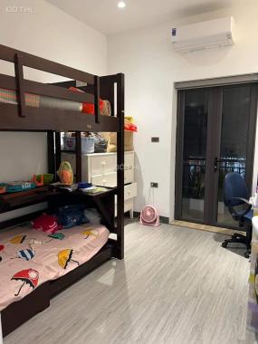 Nhà Long Biên, thiết kế đẹp, nội thất VIP, oto tránh đỗ, rẻ bằng giá bán đất