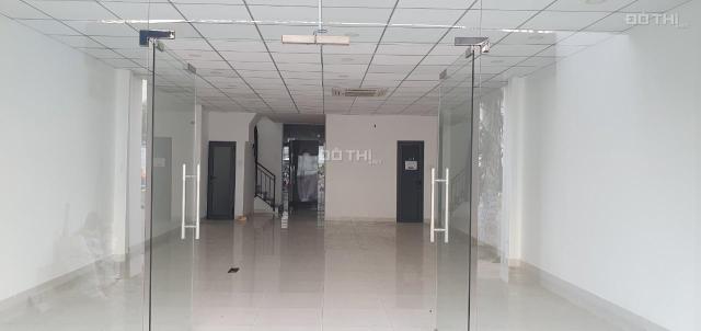 Cho thuê 5 căn dạng Văn Phòng MT đường Lương Định Của, Quận 2.  Nhà đẹp, có thang máy!