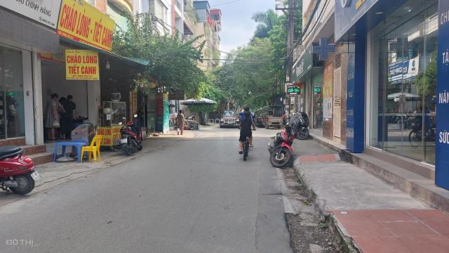 Mặt ngõ 169 Doãn Kế Thiện ô tô tránh, vỉa hè, Diện tích 37m2, 4.5 tầng giá nhỉnh 7 tỷ
