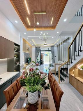 🔴NHÀ 3 TẦNG KIỆT Ô TÔ HOÀNG THỊ LOAN - SÁT ĐƯỜNG CHÍNH