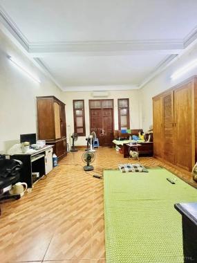 Bán gấp nhà sát Hoàn Kiếm, góc 2 thoáng, 13m ra phố, 5 tầng, MT 4,3m, nhỉnh 6.06 tỷ