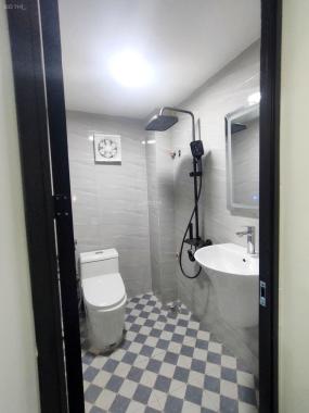 Bán nhà Lê Trọng Tấn, 36m2 x 4.5 tầng đẹp, ở-kinh doanh tốt, ô tô gần nhà. Giá 3,85 tỷ