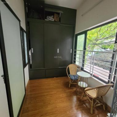 Bán gấp nhà mặt phố Đông Tác, MT 5m, đang kinh doanh, 40m2, ô tô đỗ, nhỉnh 6 tỷ TL