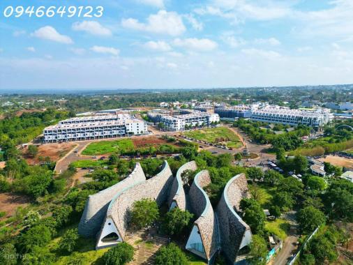 12 tỷ 100 triệu- tôi chính chủ cần bán lại căn shophouse mặt tiền. Đường rộng 24m Nguyễn Đình Chiểu