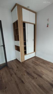 Cho thuê cc ở 713 Lạc long quân 3 ngủ tầng đẹp, phòng như ảnh