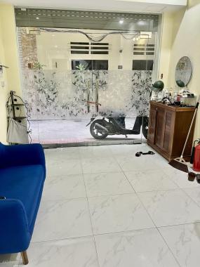 Chính chủ bán nhà 35m2 khu phân lô, 4 tầng ô tô đỗ cửa Lương Thế Vinh, Thanh Xuân 5.95 tỷ