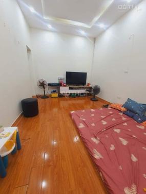 Bán gấp nhà Đặng Tiến Đông – 5 Tầng – 4 ngủ - chỉ 5.9 tỷ- Ngõ ô tô