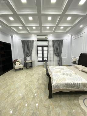 Siêu Phẩm: Bán Nhà Mặt Hồ Ba Mẫu. Lô góc, Ngõ Thông. 38m Nhỉnh 4 tỷ.