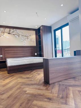 Cho thuê biệt thự sân vường Quảng khánh 5 tầng có bể bơi, thang máy