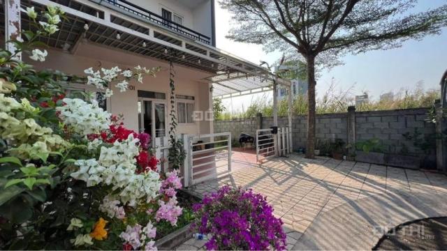 Bán nhà tại Đường Bưng Ông Thoàn, Phú Hữu, Quận 9, Hồ Chí Minh diện tích 111.12m2 giá 11,5 tỷ