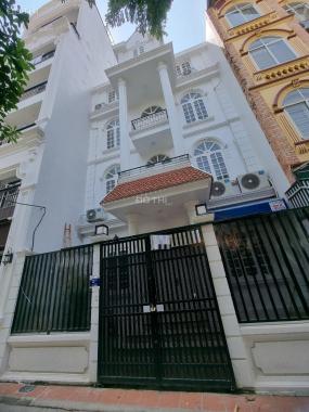 Cho thuê biệt thự Tô Ngọc Vân 110m2 x 4,5 tầng, oto đỗ cửa ở làm VP