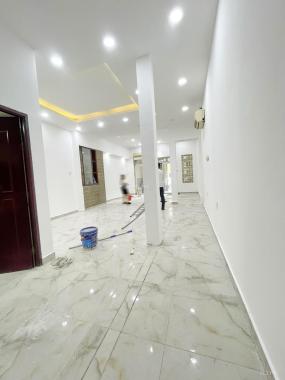 Cần bán nhà 1 lầu vị trí kinh doanh mua bán mặt tiền số 213 Lâm Văn Bền, Q7