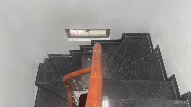 Bán nhà ngõ 27 Võ Chí Công, Cầu Giấy DT35m2x6 tầng thang máy, ngõ rộng, gần phố giá 5,3 tỷ