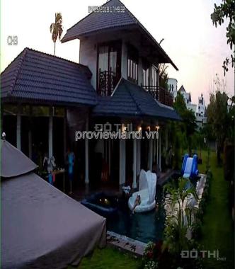 Bán biệt thự dân dã, như Resort, 19x38m, view sông, hồ bơi + sân vườn rộng