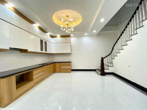 Bán nhà Trung Hòa Cầu Giấy - Dt 90m - 3 ô tô tránh - Mặt ngõ kd sầm uất - vỉa hè rộng - Giá 15 tỷ