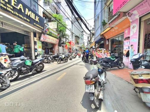 Bán nhà mặt phố hoa bằng 67m2 kinh doanh sầm uất có vỉa hè
