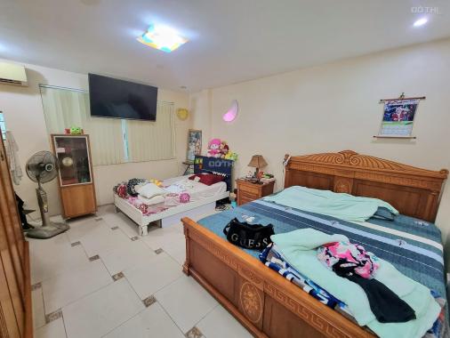 Bán nhà 5 tầng, MT 4m, ngõ xe ba gác, gần phố, 2 mặt thoáng, giá 1,85 tỷ TL