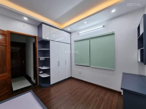 SIÊU PHẨM KIM ĐỒNG - 5 TẦNG MỚI KOONG - 4 NGỦ ĐỦ CÔNG NĂNG - RẤT GẦN PHỐ - TẦM TIỀN SIÊU HIẾM - C