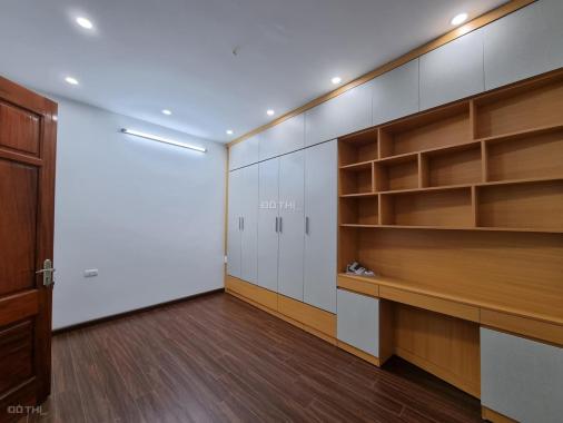 Nhà đẹp long lanh ngõ Lĩnh Nam, giá 6.3 tỷ, 45m2x5T, ô tô đỗ sát nhà, ở luôn