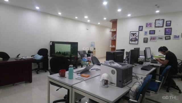 Chính chủ bán gấp căn hộ 89 Phùng Hưng đang làm văn phòng tầng đẹp 70m2 Giá rẻ 2.1 tỷ