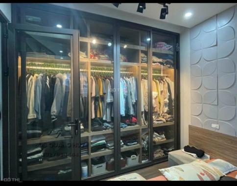 Bán căn 5 tầng thang máy x532m tại Ngô Gia tự Long Biên