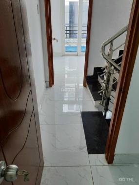 Bán nhà đẹp 1 trệt, 3 lầu, ngay Chợ Đường, Q. 12. Liên hệ: 0962 328 656 xem nhà