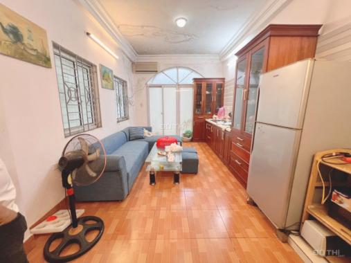 Bán nhanh nhà Phương Mai, 5 tầng, MT 7m, kinh doanh, ô tô đỗ cửa, 30m2, giá nhỉnh 4 tỷ TL