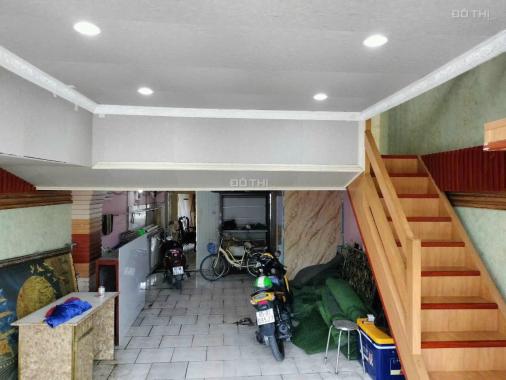 Bán nhà 2 lầu đường Võ Văn Kiệt . Giá chỉ 8,8 tỷ