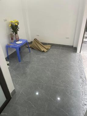 Cực hiếm! Nhà ngõ Nguyễn Khắc Hiếu, giá 3.3 tỷ, 27,5m2x2T, nhà vuông vắn