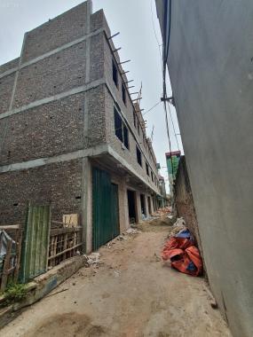 Bán nhà 4 tầng mới xây tổ 28 thị trấn Đông Anh giá chỉ hơn hai tỷ