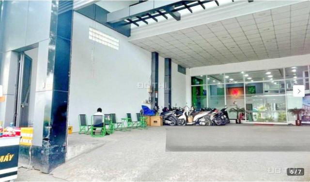 Cho thuê toà nhà 371 Trần Xuân Soạn, 12x50m. Quận 7