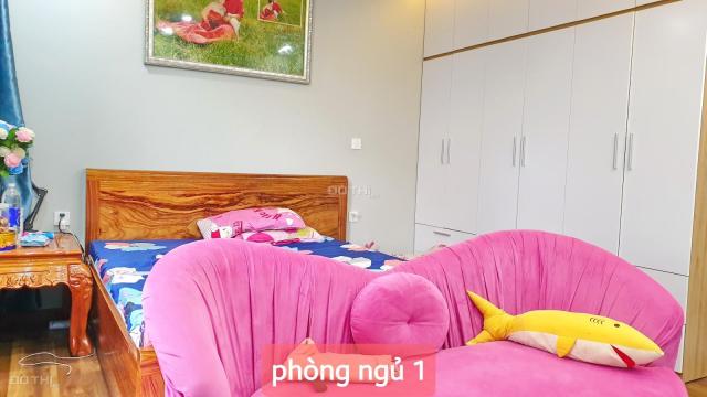 NHÀ PHỐ 2 LẦU VIEW CÔNG VIÊN full NỘI THẤT KHU LAVILA, NHÀ BÈ
