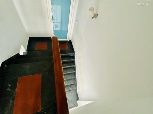 NHÀ 104 M²- 1 TRỆT, 1 LẦU 4 PHÒNG TRỌ LỐI ĐI RIÊNG, NGAY SIÊU THỊ METRO, BÁN GẤP 7T9
