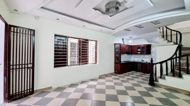 BÁN NHÀ PHẠM VĂN ĐỒNG - CẦU GIẤY, 50M2 × 4 TẦNG, 5PN, 5 TỶ