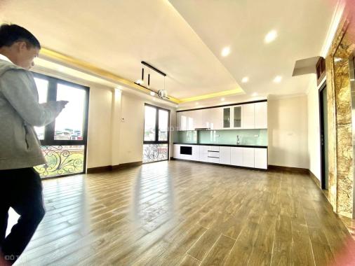Bán nhà riêng 5 tầng tại phố Thái Hà, Đống Đa, dt 70m, mặt tiền rộng 6.6m, oto ra vào thoải mái